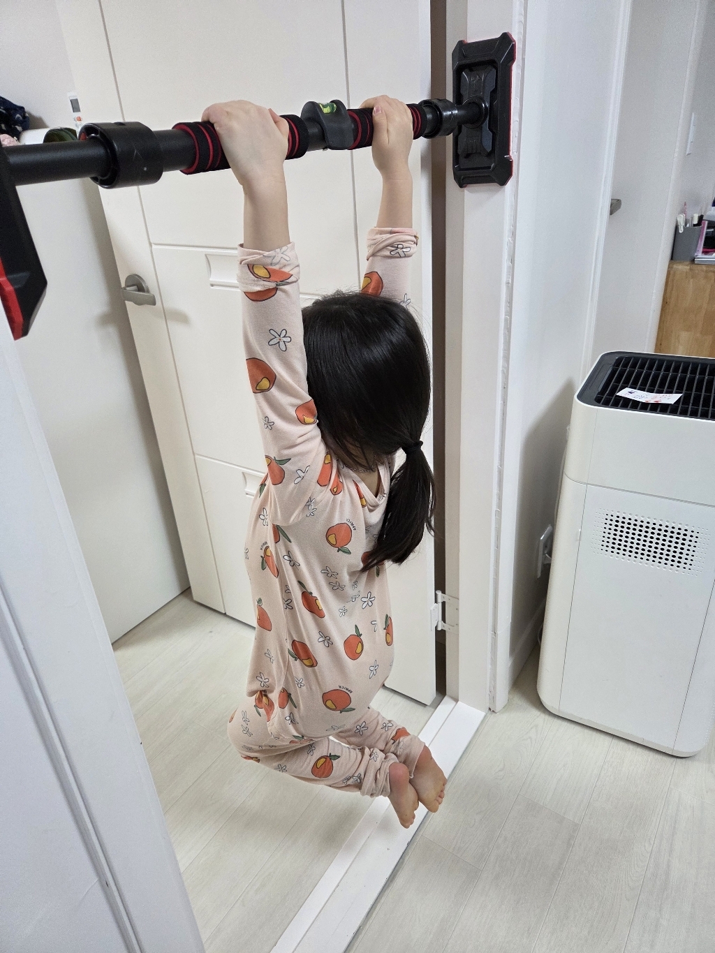 블루선 실내용 턱걸이운동 벽고정 철봉 풀업바 이미지 3