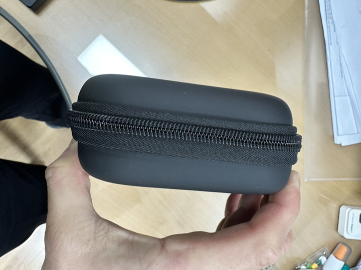 안녕마켓 닌텐도 스위치 휴대용 하드 파우치 블랙 개봉기 | 실사용 후기 - 상품 이미지 4