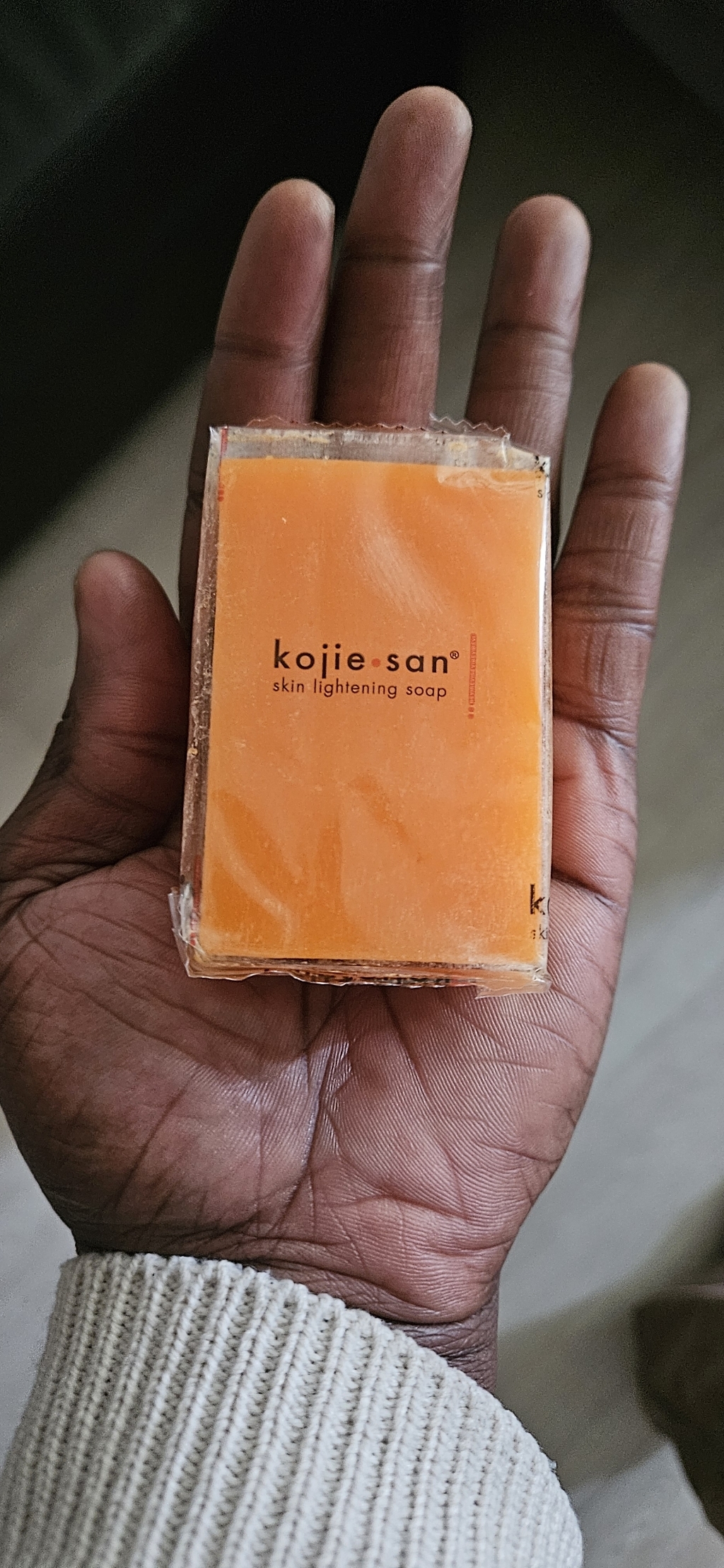 Kojie-san Skin Lightening soap 65g*3pcs 코지산 비누 세안브러쉬 사은품 이미지 2