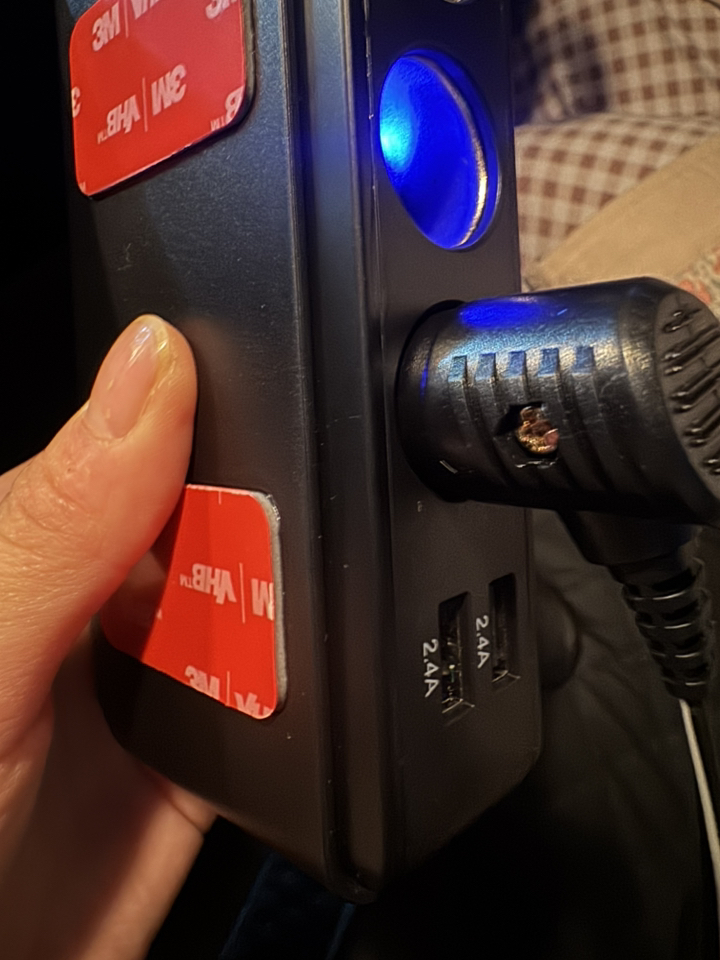 아림 120W 200W 차량용 스위치 멀티 시거잭 소켓 PD 볼트게이지 ... 실사용 후기 | 효과 있을까? - 상품 이미지 4