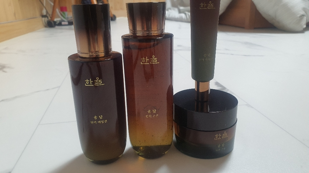 [한율] [본사직영★빠른배송] 송담 탄력 기초풀세트 더블구성(스킨*2개+에멀젼*2개+크림*4개+아이크림*2개+쇼핑백*2개) 이미지 3