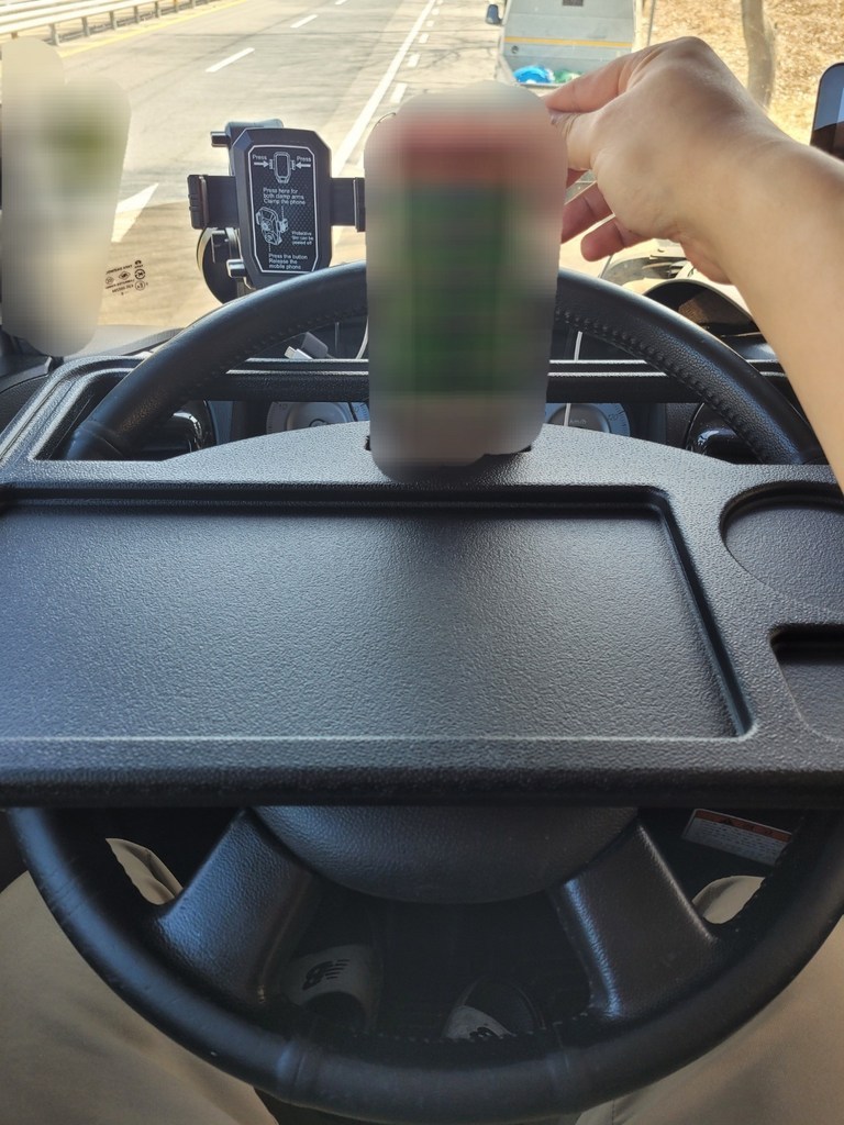 대성부품/화물차 전용 다용도 핸들 테이블/식판/밥상/멀티/5톤/25톤/특장차/윙바디/2.5톤/마이티/파비스/프리마/현대/대우/탁자/거치대/트럭 이미지 3