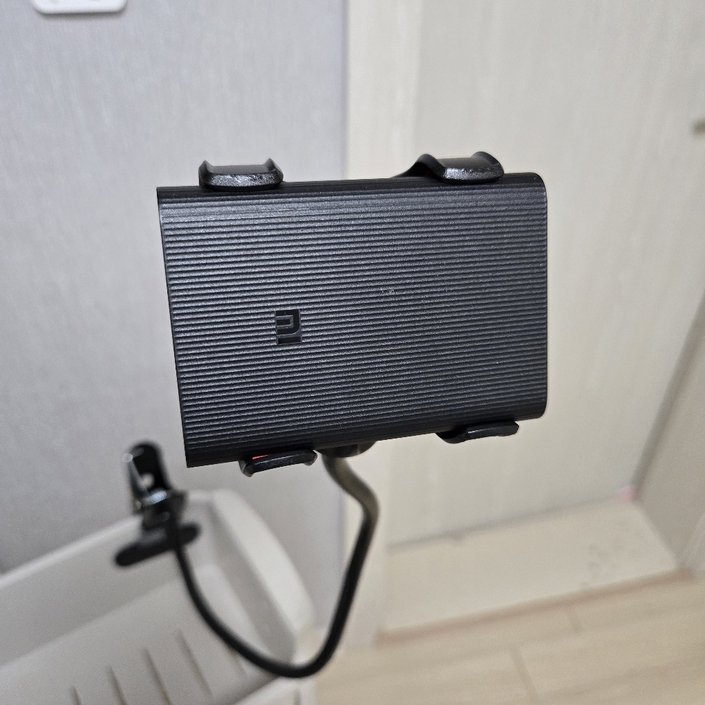 편스토어 집게형 스마트폰 자바라 거치대 97mm 이미지 3