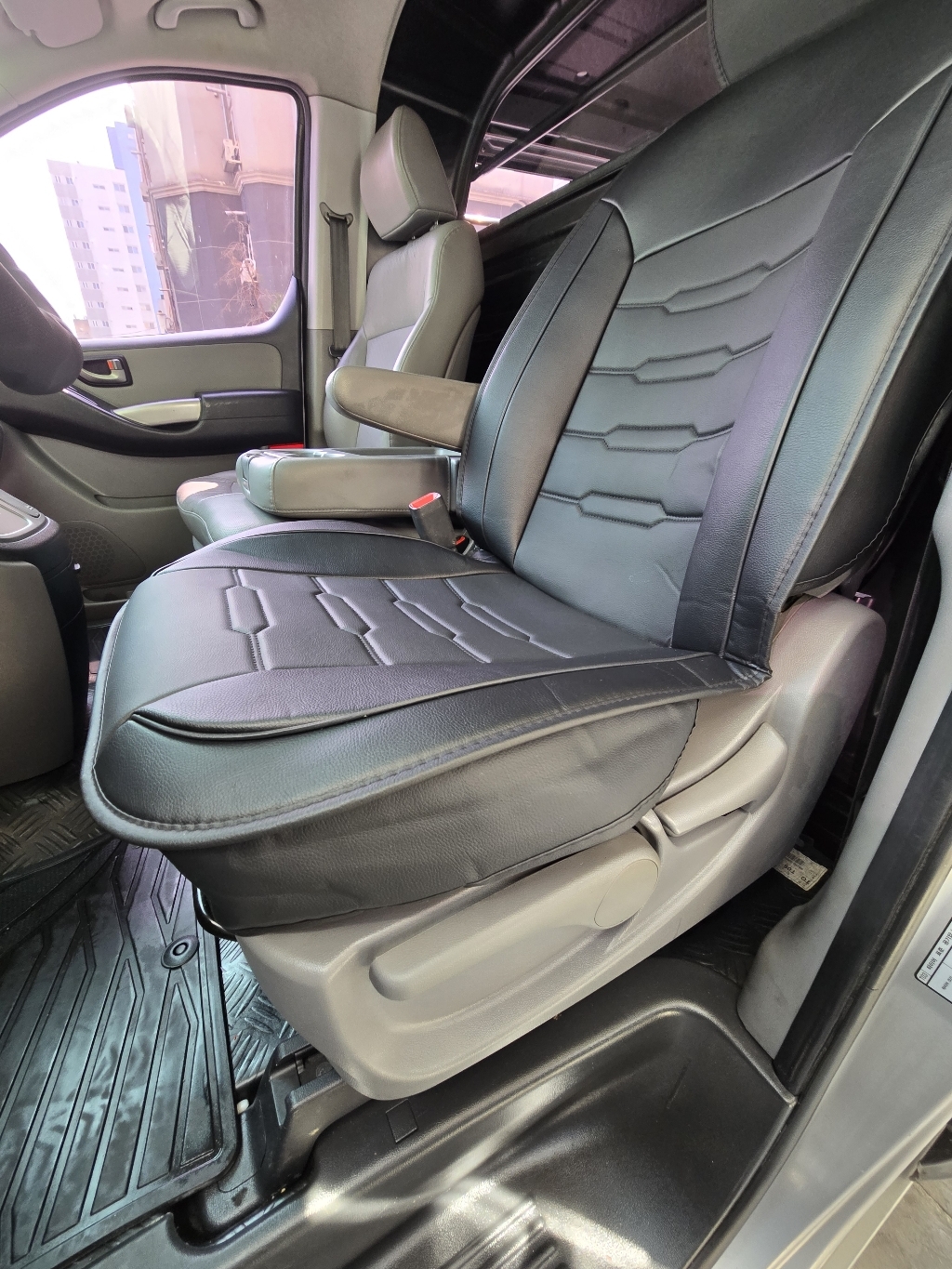 하이맥스 자동차 풀시트커버 세트 풀커버형 운전석 차량시트교체 이미지 3