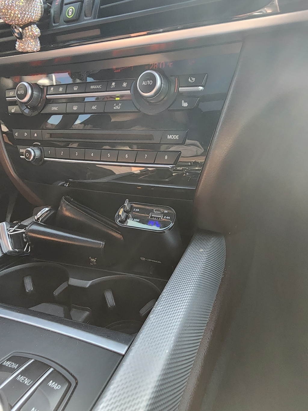 LUMANOKI 동시4대충전 릴타입 차량용 고속충전기 이미지 4