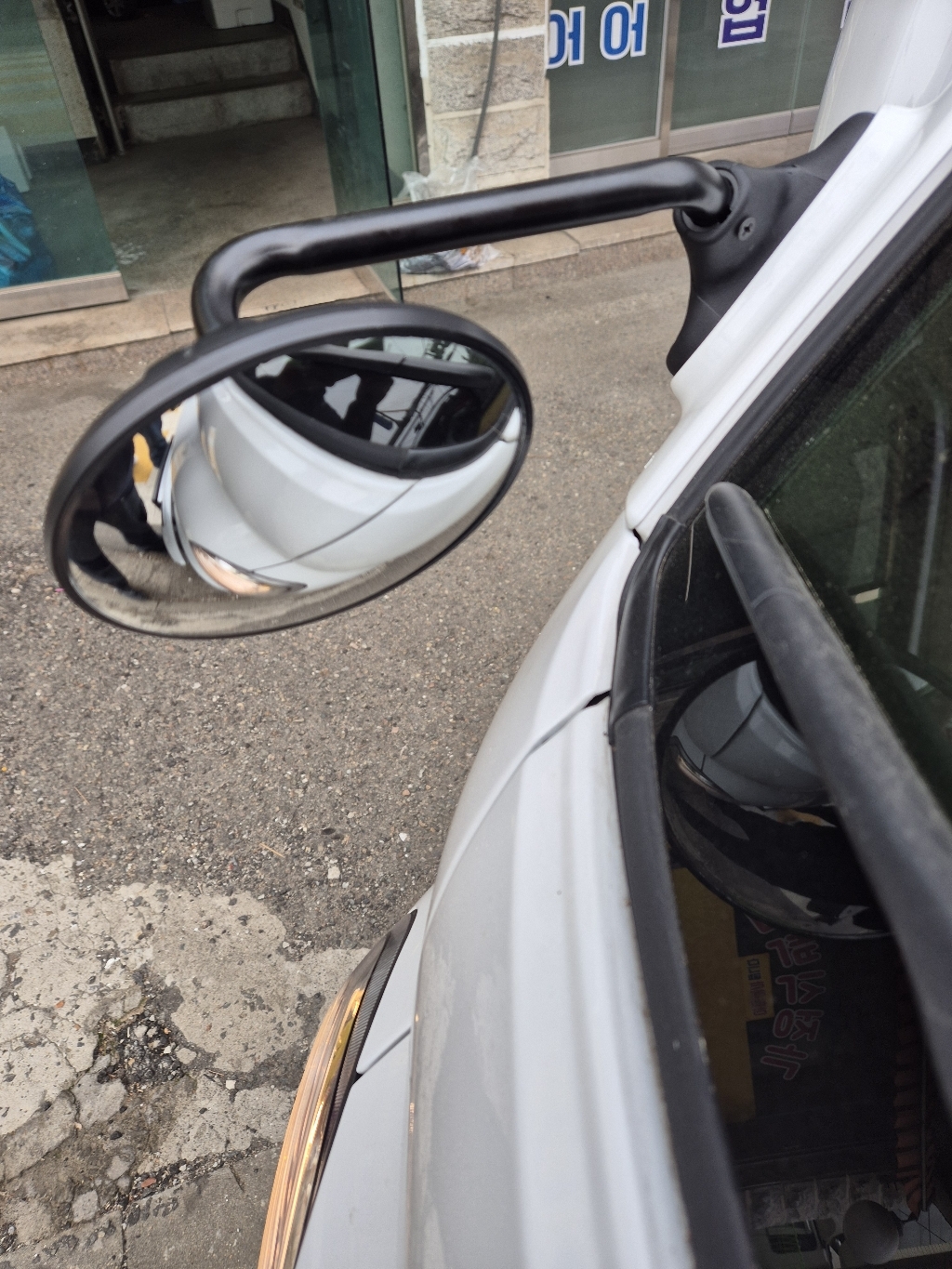 부착식 1way 1톤 화물차 보조미러 실사용 후기 | 효과 있을까? - 상품 이미지 4