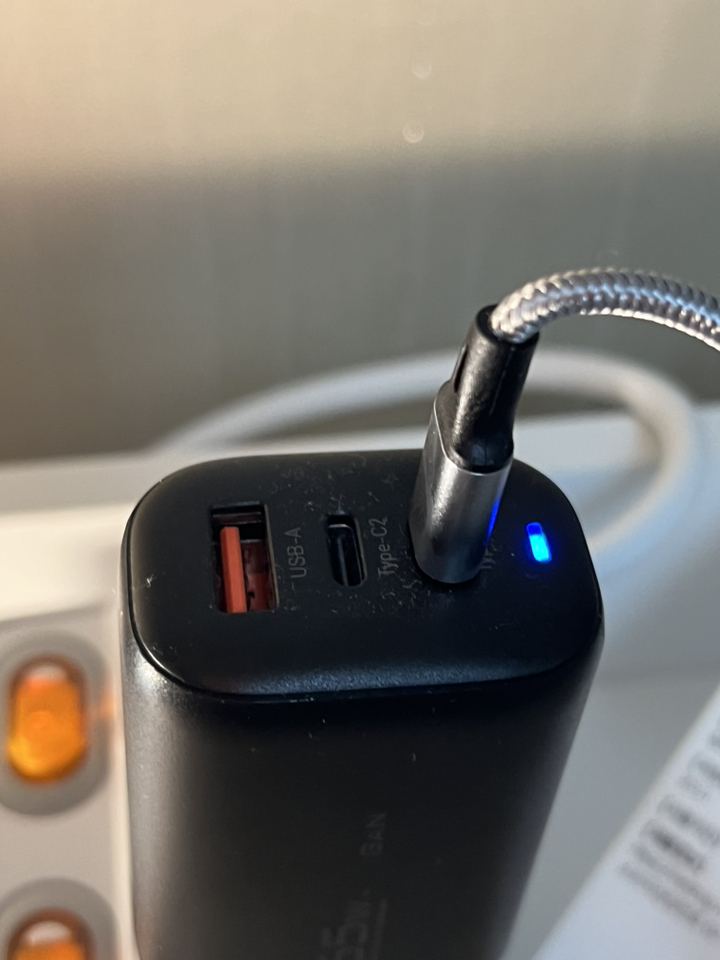 요이치 마운틴 베타C 3in1 멀티 고속충전케이블 이미지 4