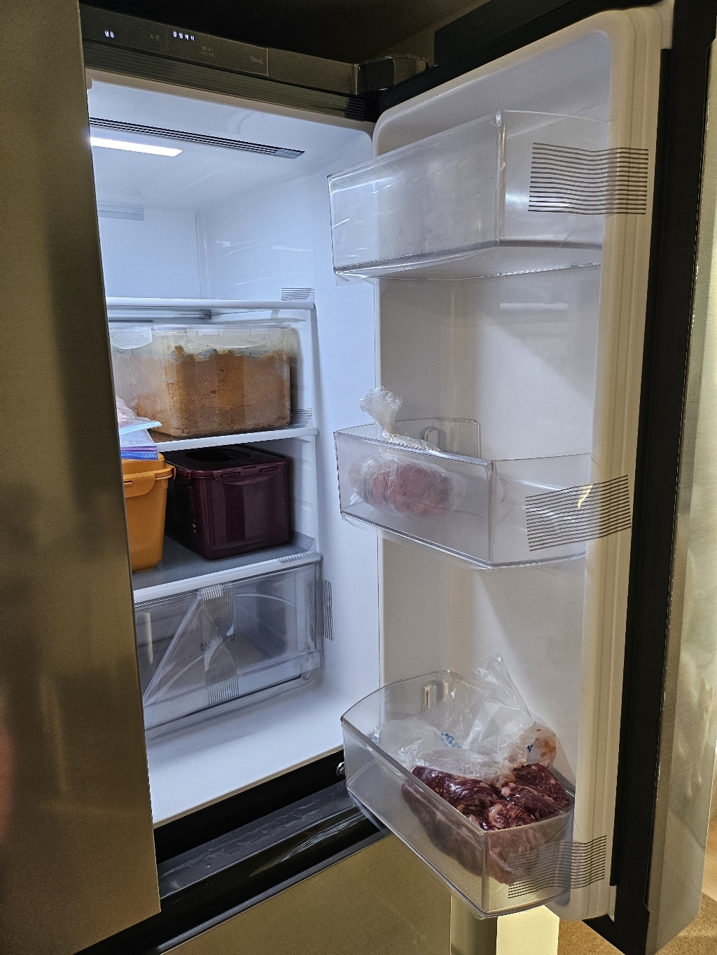 [색상선택형] LG전자 오브제 505L 컨버터블 스탠드형 4도어 김치냉장고 메탈 김치톡톡 방문설치 이미지 4