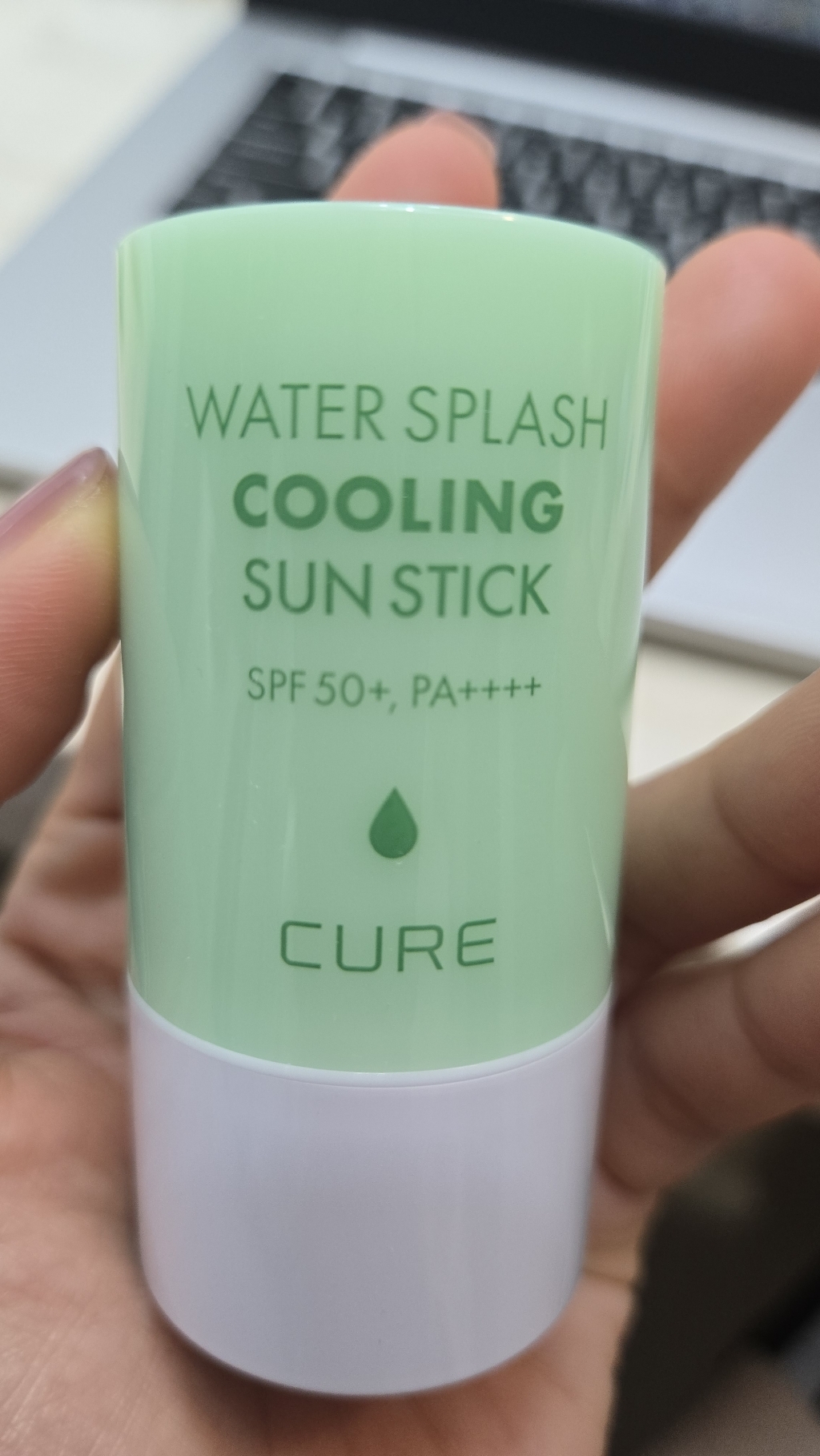 김정문알로에 큐어 워터 스플래쉬 쿨링 선스틱 SPF50+ PA++++ 이미지 4