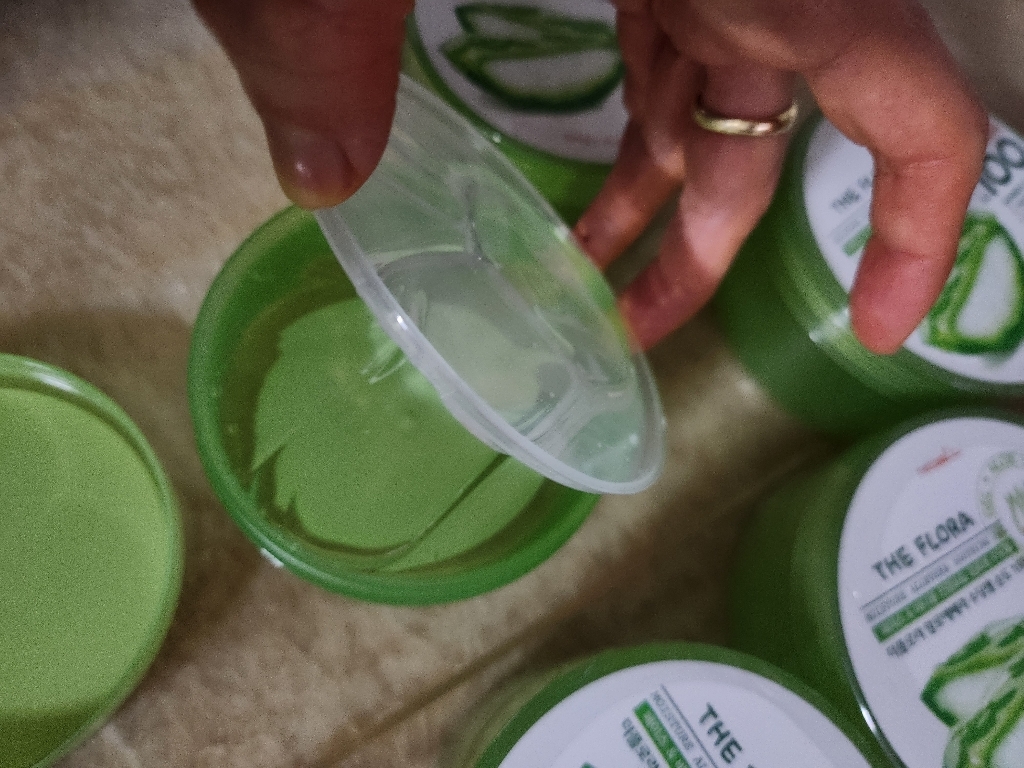 더플로라 알로에베라 수딩젤 순도100 300ml 5개 보습 진정 수분크림 이미지 4