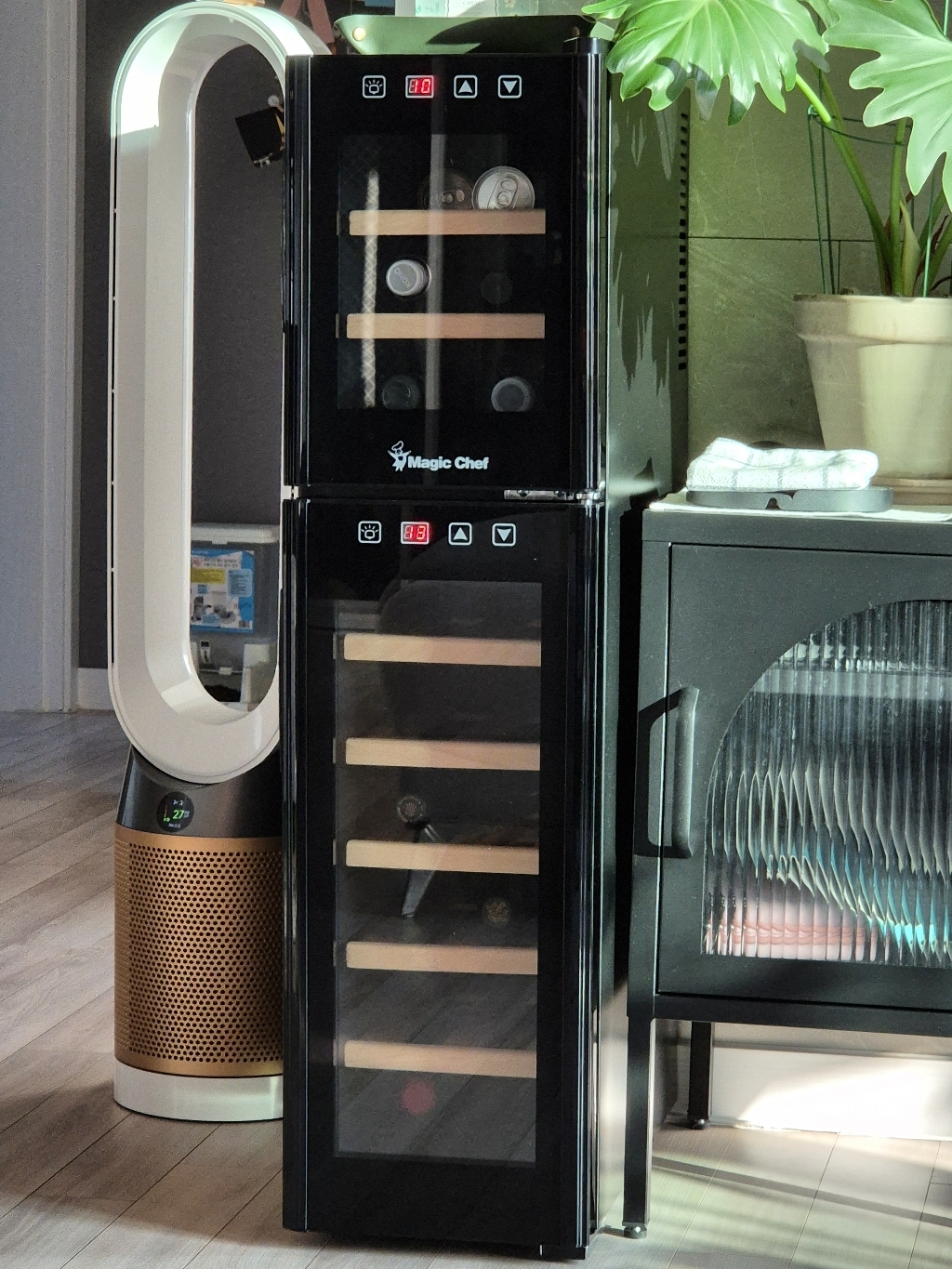매직쉐프 와인냉장고 18병 상하분리 온도조절 이미지 4