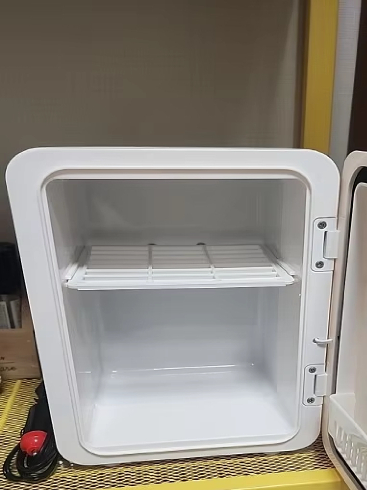 네버폴드 LED 미니 화장품냉장고 뷰티케어 가정용 휴대용 이미지 4