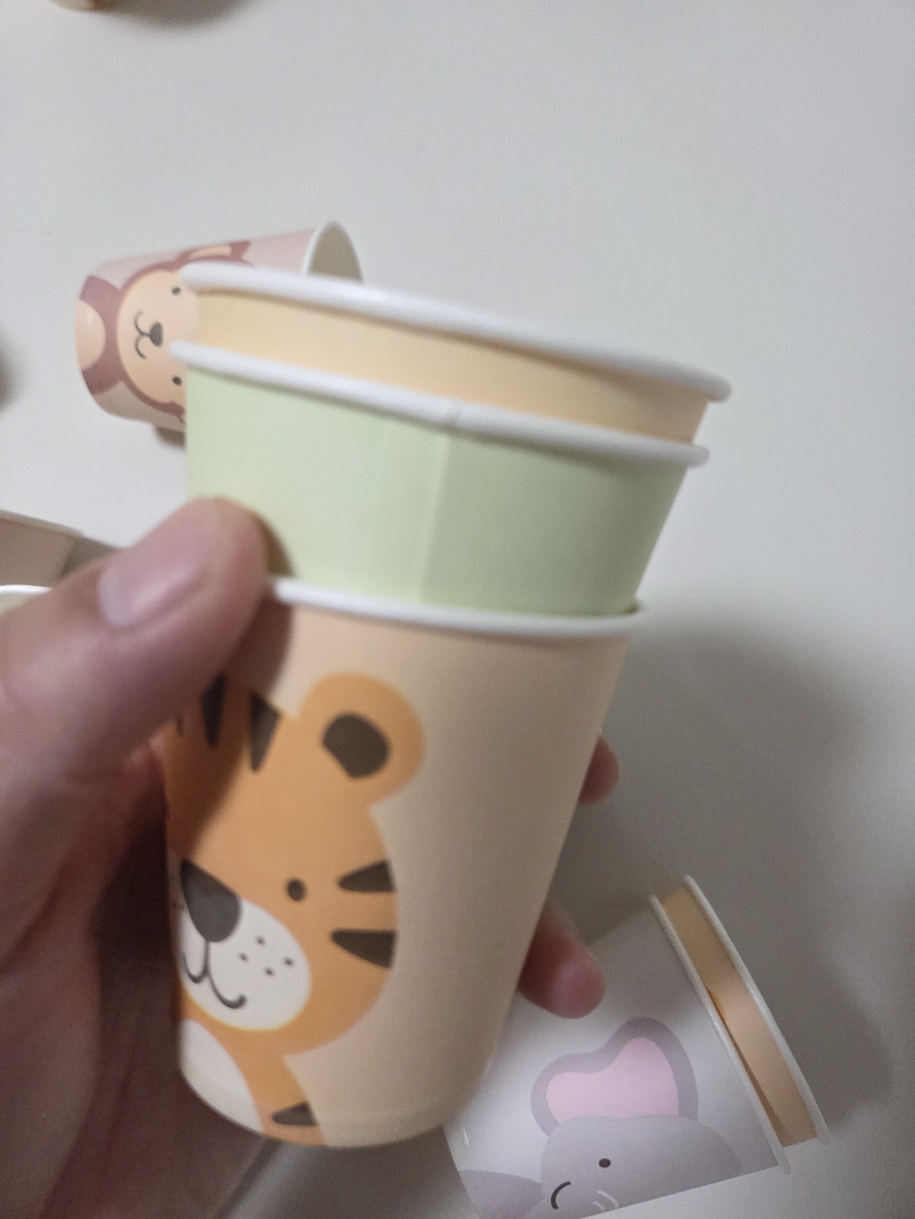 코멧 동물 종이컵 190ml, 1개, 100개입 솔직 후기 | 실사용자 리뷰 분석 썸네일