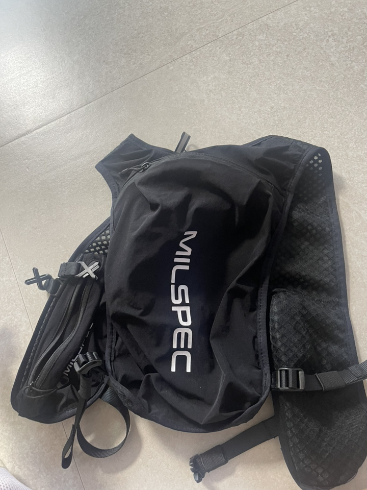 밀스펙 코어 트레일러닝 러닝조끼, 블랙 화이트, 1개 솔직 후기 | 실사용자 리뷰 분석 - 상품 이미지 2