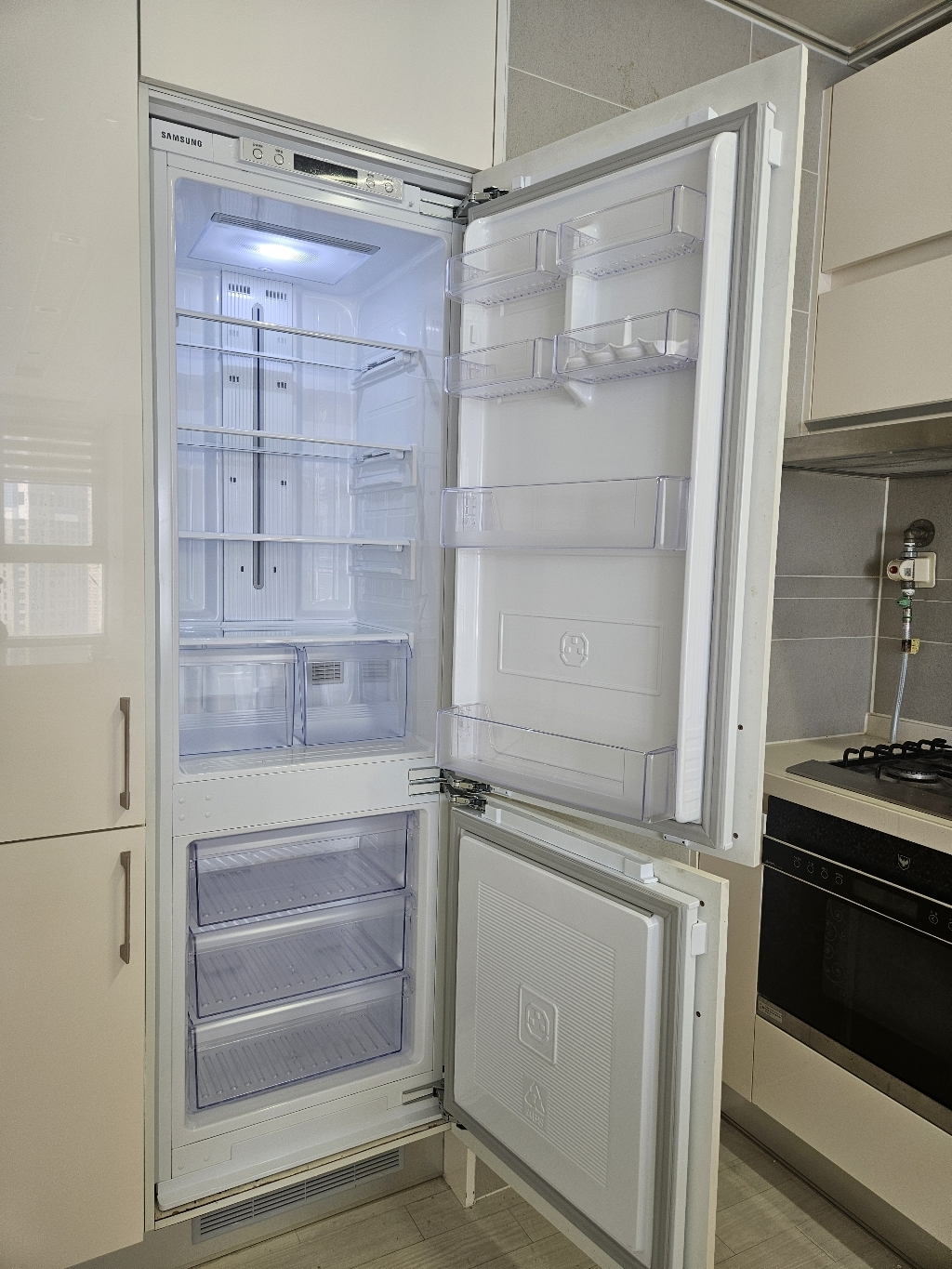 [삼성전자] RL2640YBBEC 일반냉장고 2도어 258L 빌트인 상냉장하냉동 5등급 폐가전수거 이미지 2