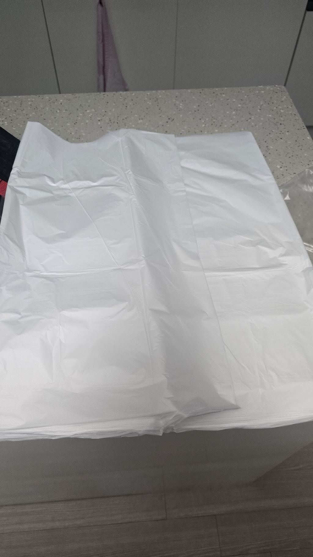 프리미엄 일회용 식탁보 250매 일반형(한장씩 사용) 실사용 후기 | 효과 있을까? - 상품 이미지 3