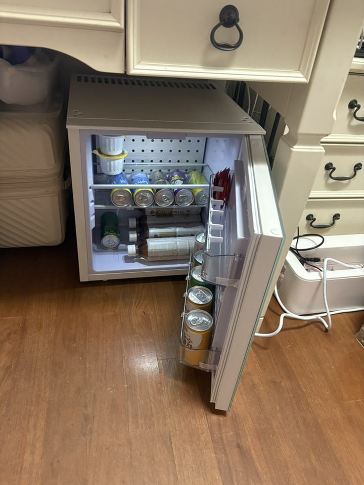 윈세프 화장품 냉장고 25L WC-25D 개봉기 | 실사용 후기 - 상품 이미지 2