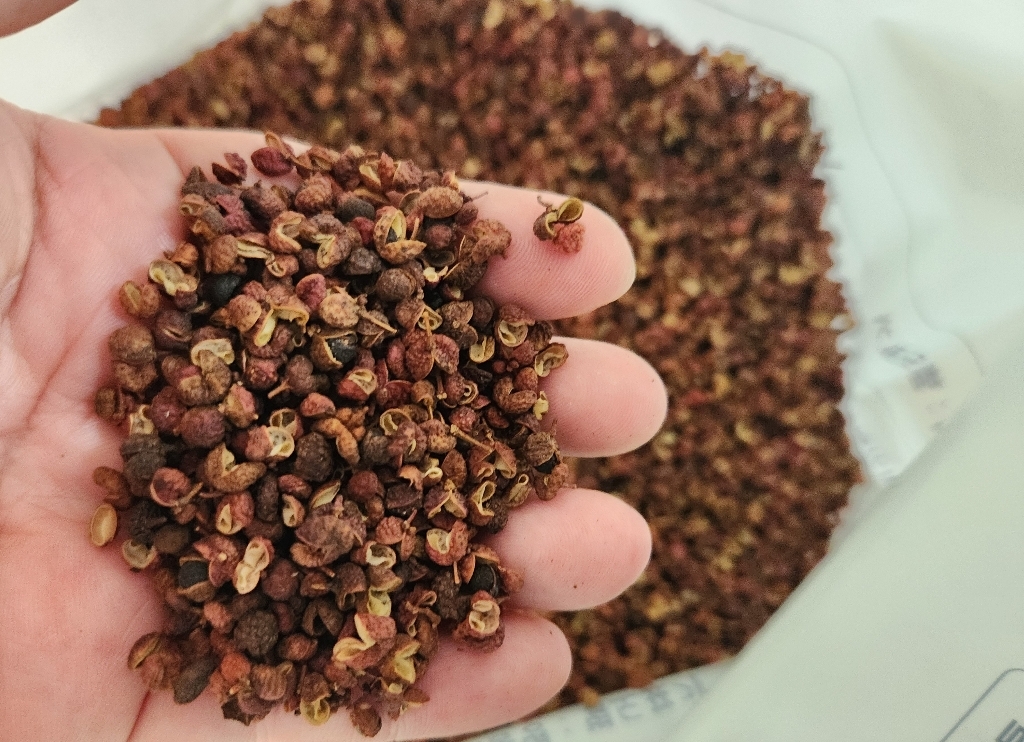 동의한재 씨를 제거한 홍산초 산초 화자오 마라향신료 600g, 1개 솔직 후기 | 실사용자 리뷰 분석 - 상품 이미지 1