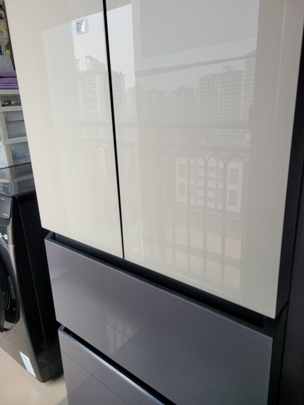 공식인증점 딤채 스탠드형 김치냉장고 467리터 4도어 개별냉각 투명김치용기포함 이미지 3