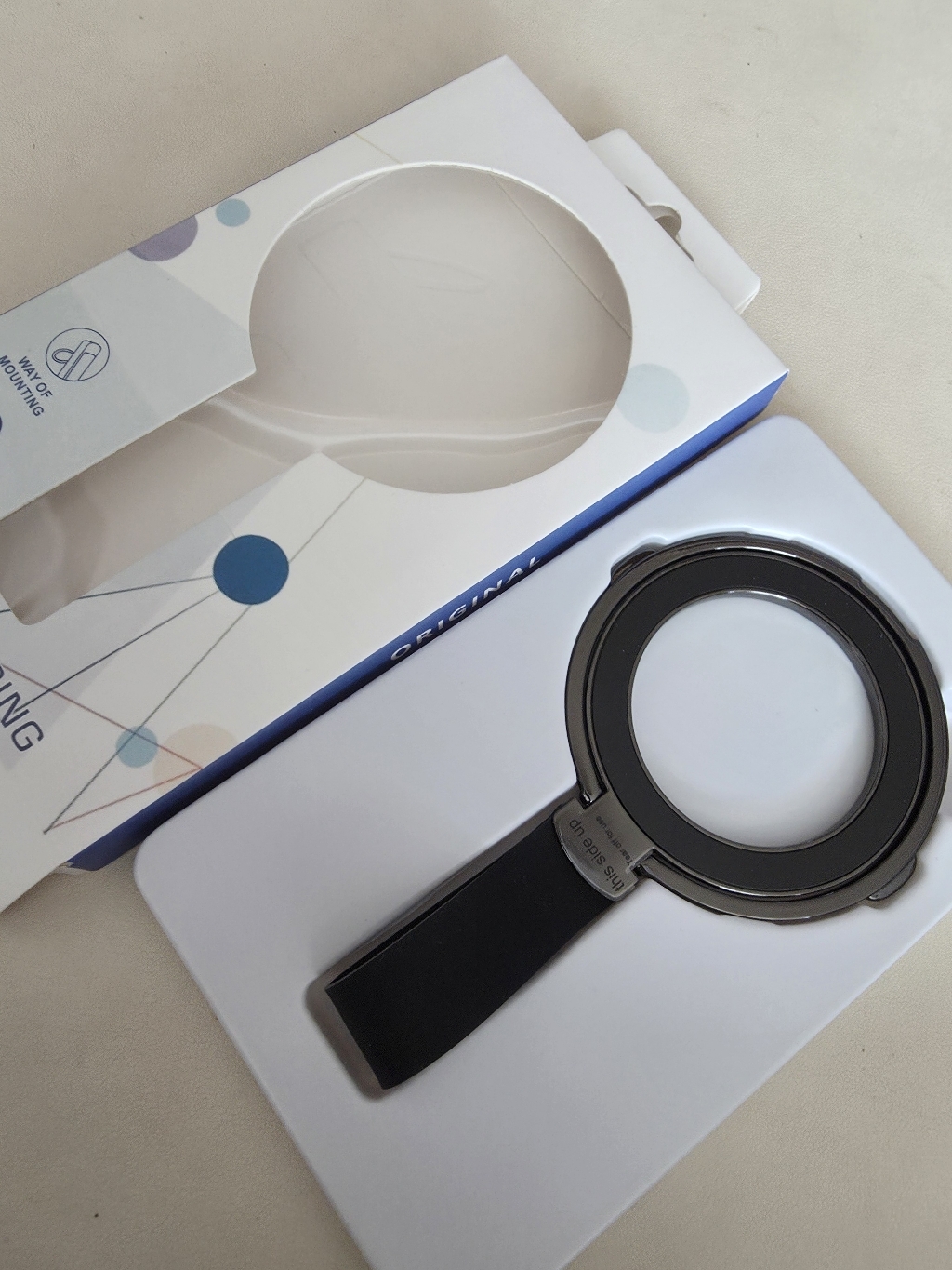 일상가득 올인원 360도 맥세이프 탈부착 휴대폰 그립 핑거링 거치대 실리콘 톡홀더 이미지 4