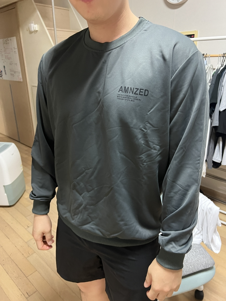 오스틱니 남성 봄가을 1+1 초특가 루즈핏 긴팔 라운드 맨투맨 티셔츠 솔직 후기 | 실사용자 리뷰 분석 - 상품 이미지 1