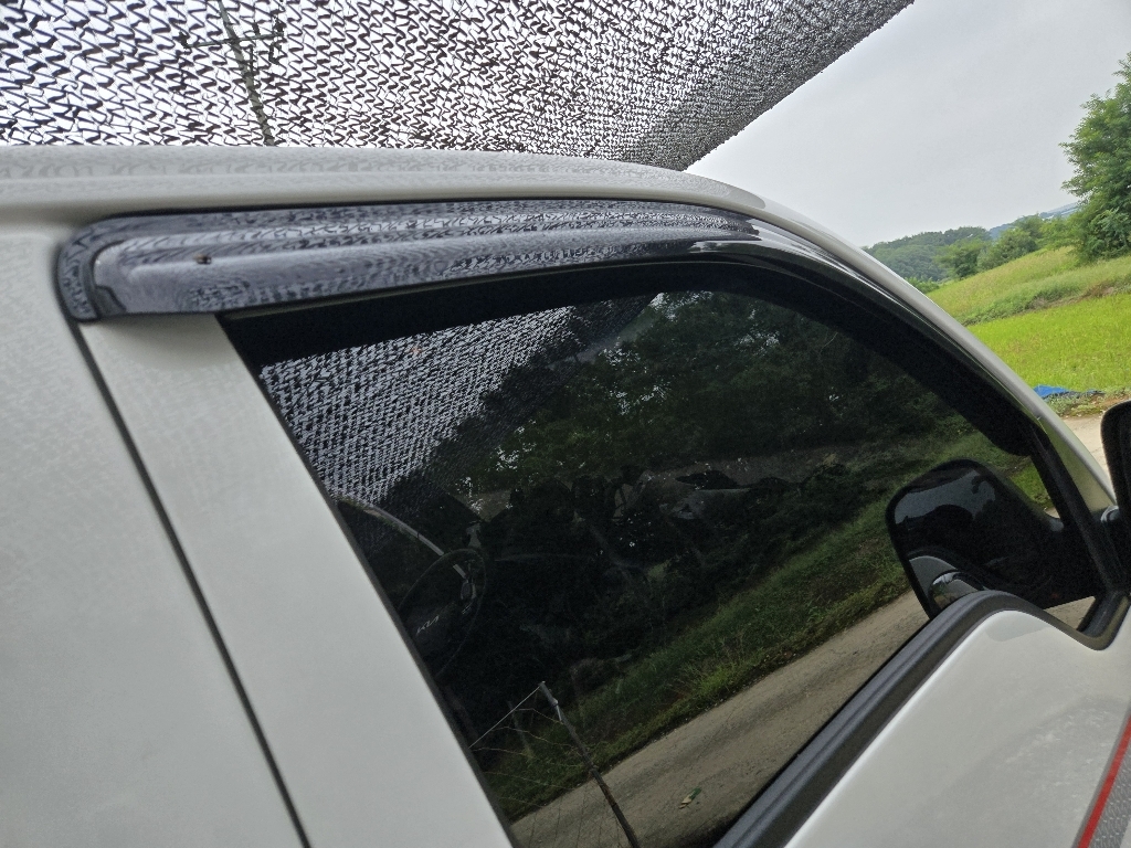 브리즈 선바이저 / 햇빛가리개 빗물받이 좌우2개1세트 이미지 2