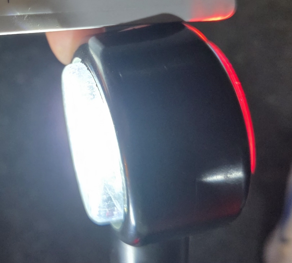 제이스 LED 토끼등 백색 적색 규격색상 12-24V 겸용/운전석 조수석 좌우 1셋트 이미지 4