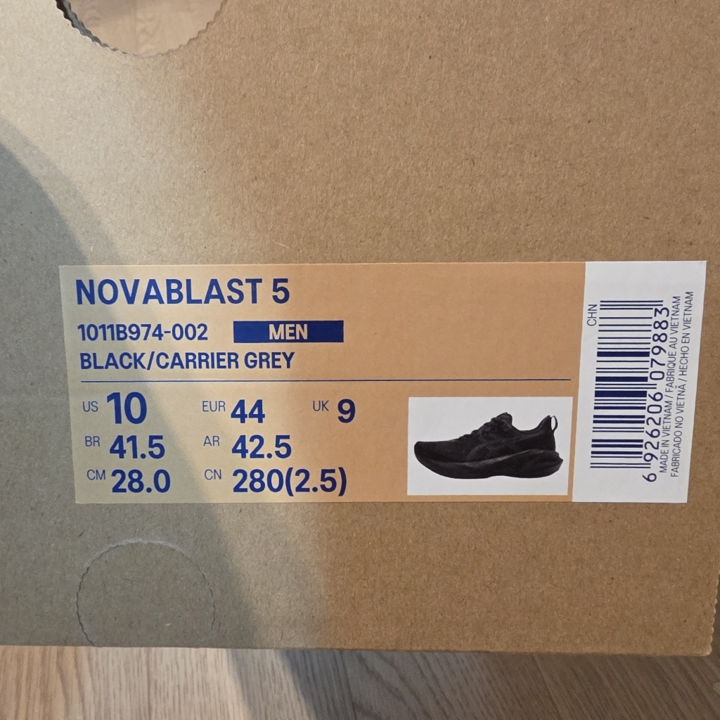 아식스 남성 노바블라스트 5 런닝화 이미지 2