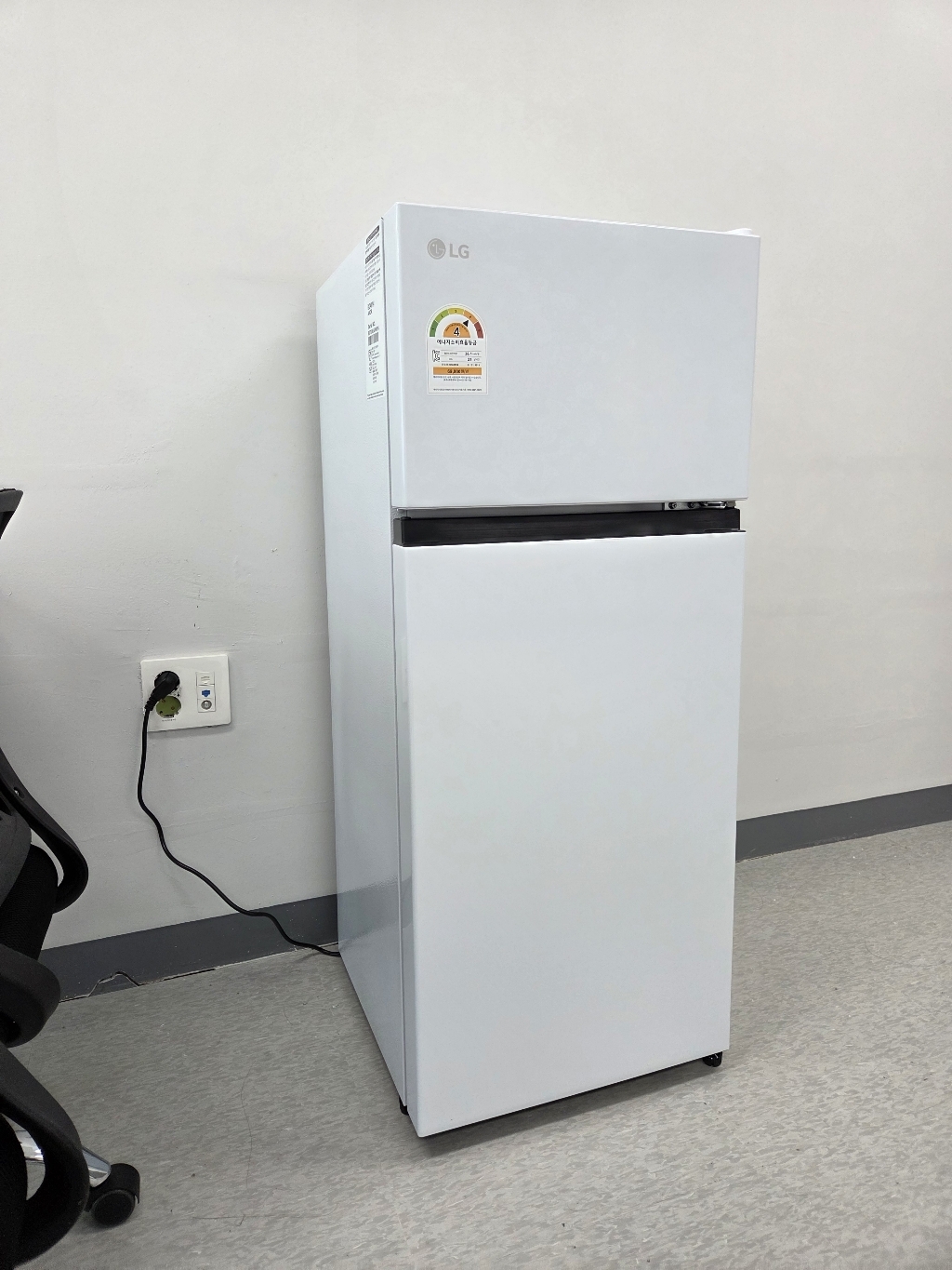 LG 소형냉장고 B124W14 2024년 신모델 121L 화이트 2도어 개봉기 | 실사용 후기 - 상품 이미지 4