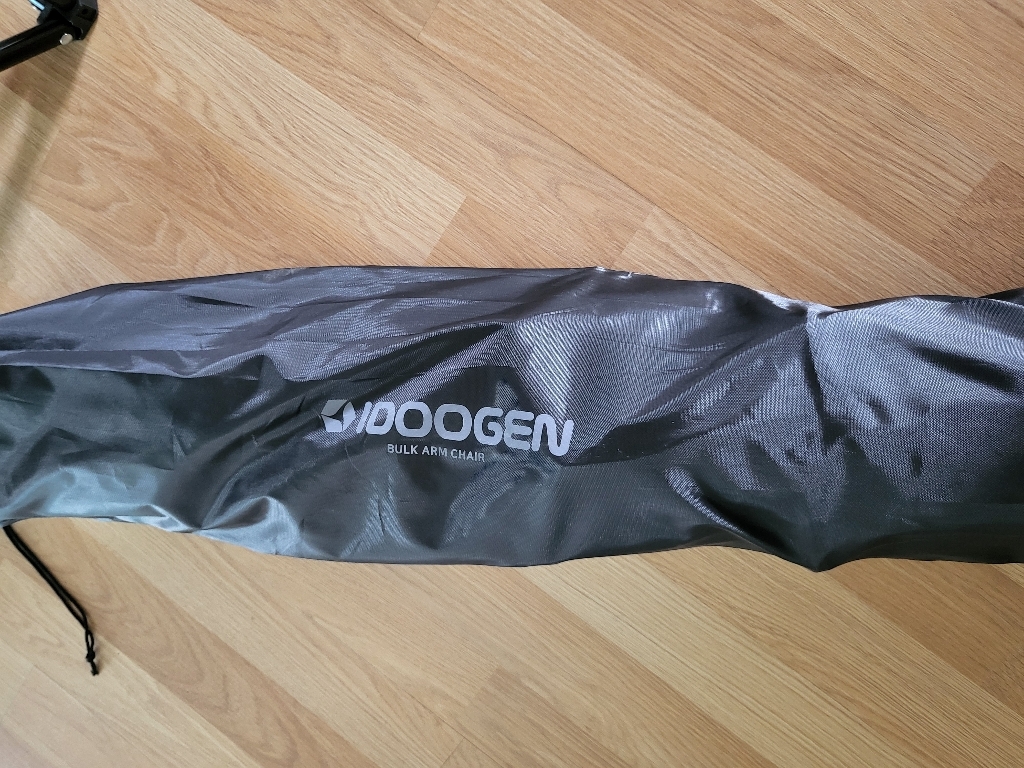 캠핑 의자 사용 이미지 2