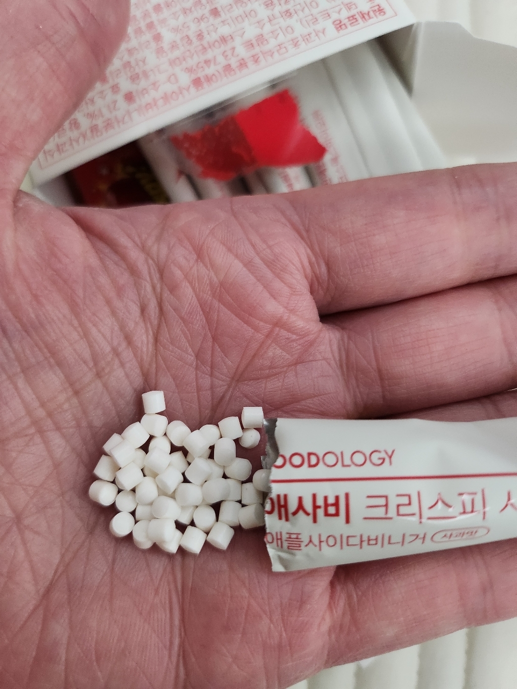 푸드올로지 초모 애사비 크리스피 사과맛 40g, 2개 솔직 후기 | 실사용자 리뷰 분석 - 상품 이미지 4
