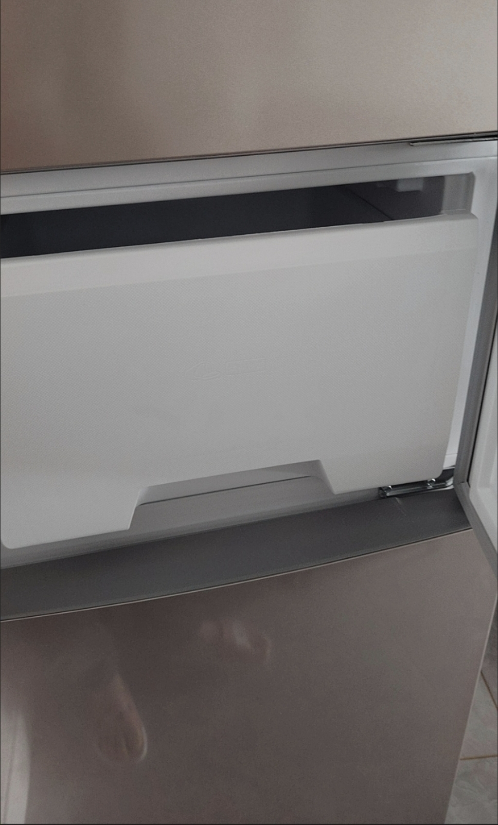 루메프 로드골드 럭셔리 김치냉장고 대형 대용량 스탠드형 3도어 가정용 프... 개봉기 | 실사용 후기 - 상품 이미지 3