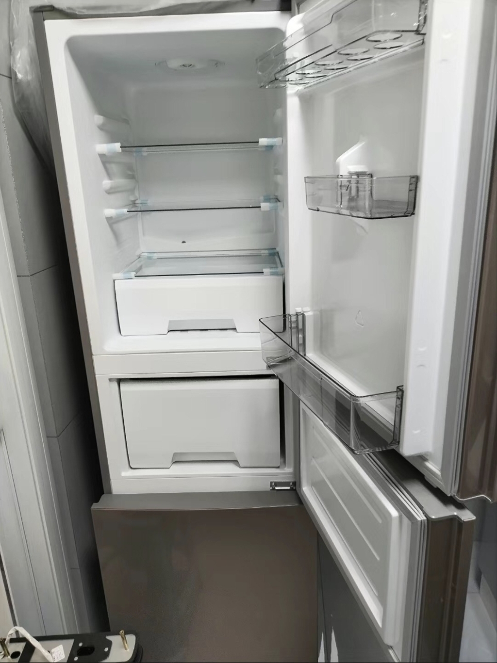 루메프 로드골드 럭셔리 김치냉장고 대형 대용량 스탠드형 3도어 가정용 프... 개봉기 | 실사용 후기 - 상품 이미지 2