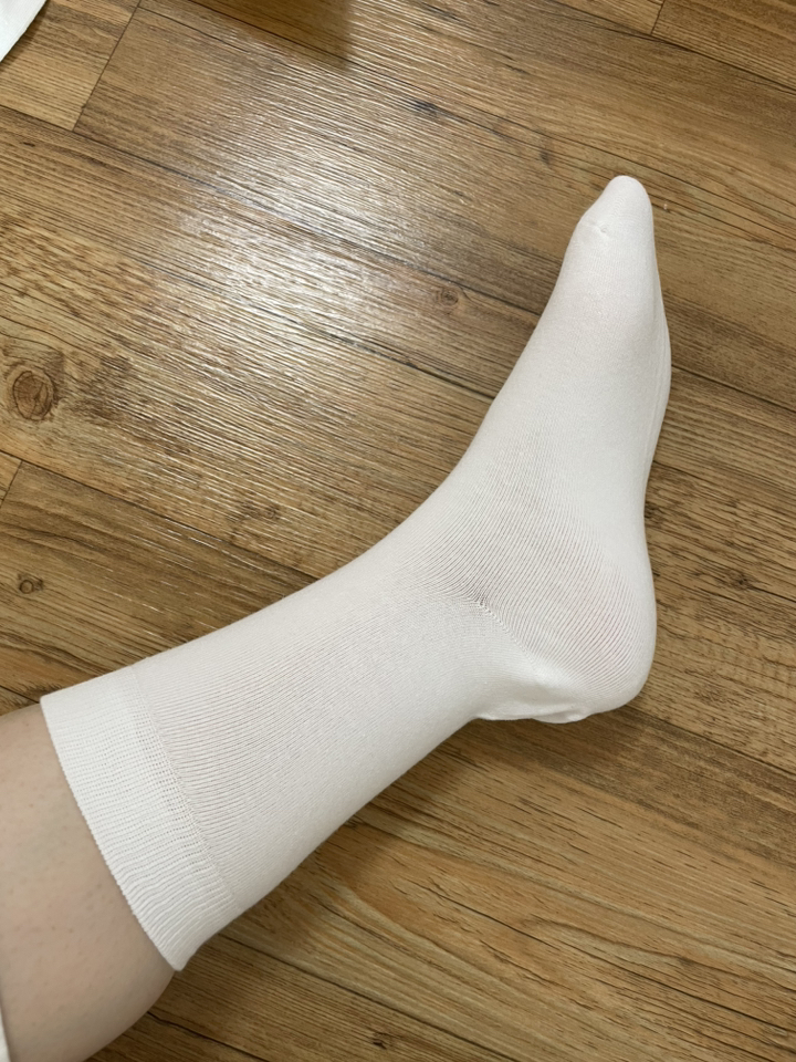 남성 여성 남여공용 땀흡수 냄새 방지 통기성 순면 무지 중목 양말 10켤레 이미지