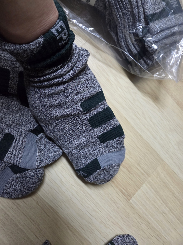 네파 남성용 쿠션 중목 양말 A타입 5족 세트, 블랙, 1세트 솔직 후기 | 실사용자 리뷰 분석 - 상품 이미지 1