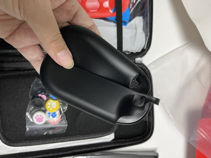 아스토 닌텐도 스위치 2 악세서리 올인원 키트 (수납가방 케이스 강화필름 조이스틱 케이스 레이싱 휠 거치대) 이미지 4