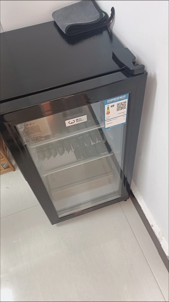 루샤인 모던 쇼케이스냉장고 진열 인테리어 술장고 음료수 가정용 업소용 주... 개봉기 | 실사용 후기 - 상품 이미지 3