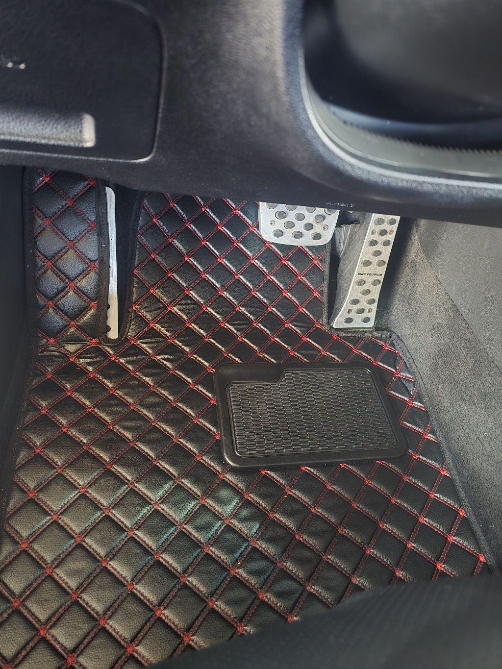 지엠지모터스 자동차 매트 카매트 퀼팅 가죽 바닥 장판 시공 효과 1열 2... 실사용 후기 | 효과 있을까? - 상품 이미지 4