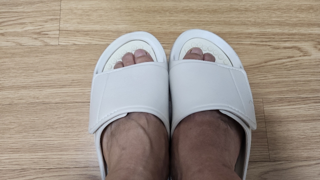 세인트새틴 프렛 붓기 지압슬리퍼 이미지