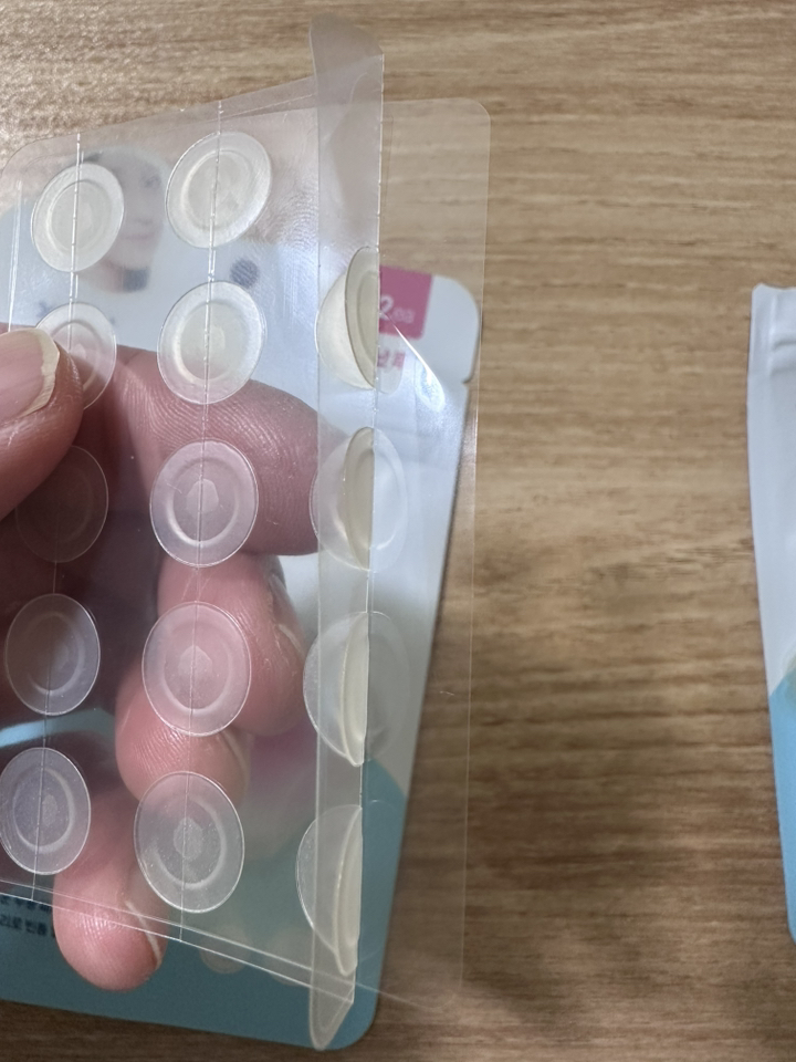 올리브영 케어플러스 상처커버 스팟 패치 솔직 후기 | 실사용자 리뷰 분석 - 상품 이미지 4