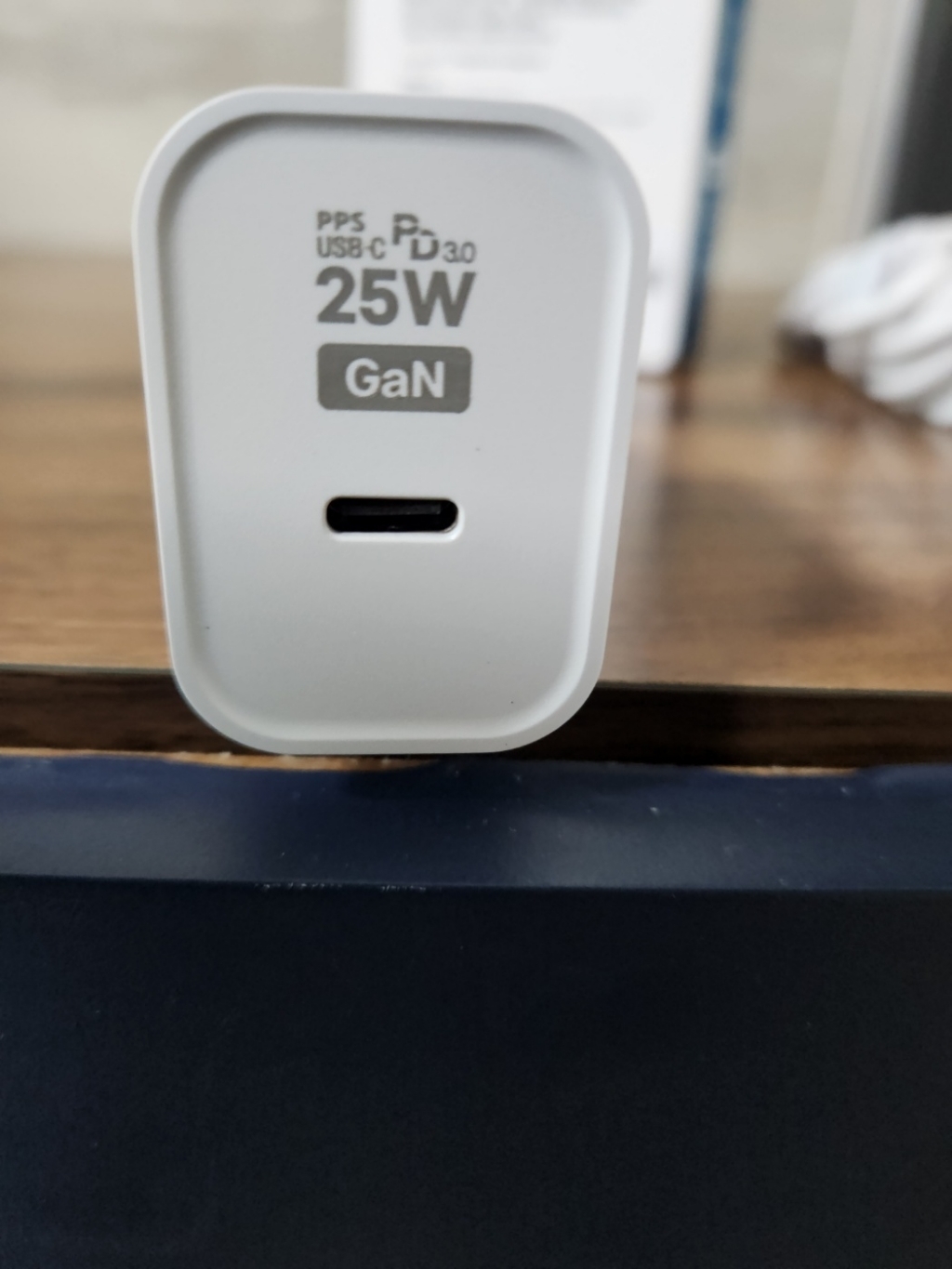 팬택 25W C타입 PD PPS 초고속 충전기 + 45W C to C 케이블 세트 이미지 4