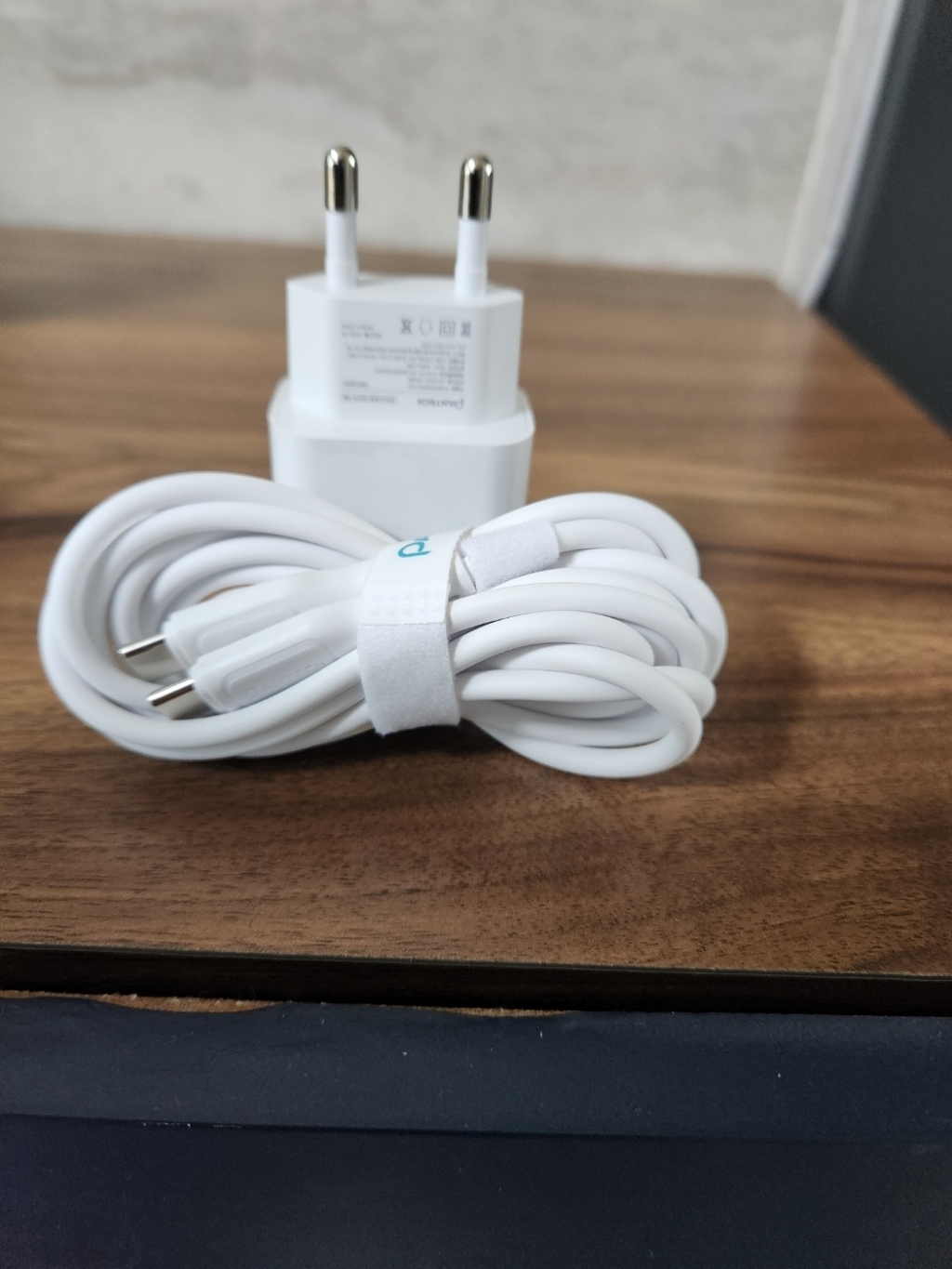 팬택 25W C타입 PD PPS 초고속 충전기 + 45W C to C 케이블 세트 이미지 2