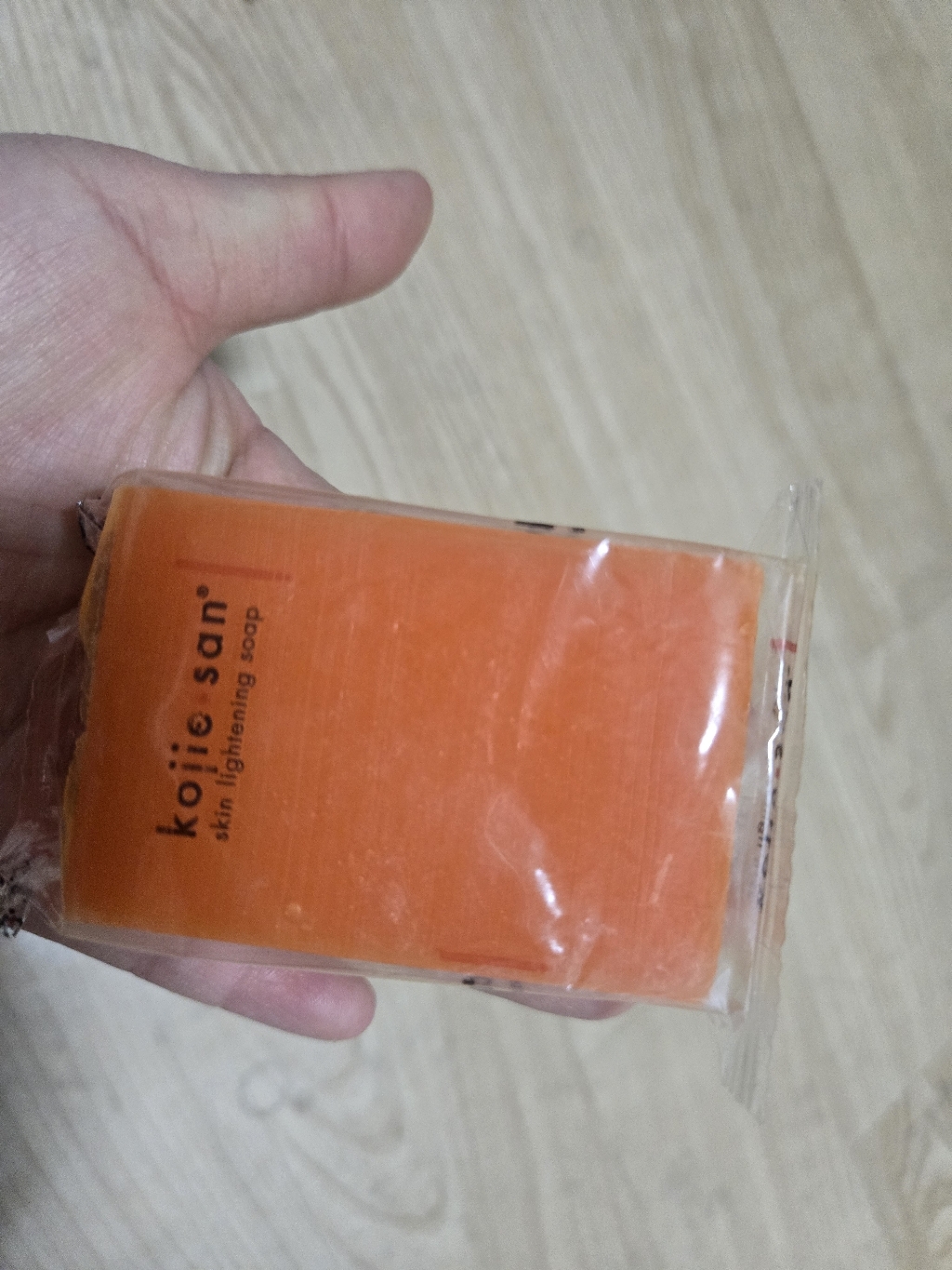 겟겟 필리핀 비누 Kojie San Soap 솔직 후기 | 실사용자 리뷰 분석 - 상품 이미지 4