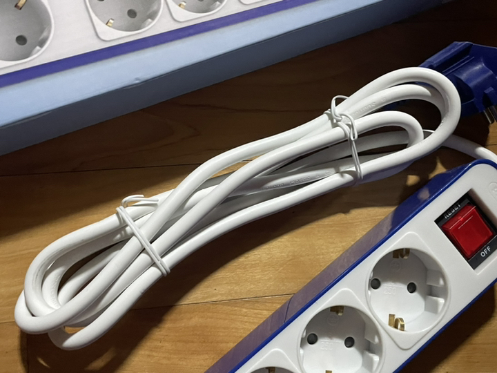 필립스 멀티탭 4000W 컬러탭 5구 과부하차단 이미지 4