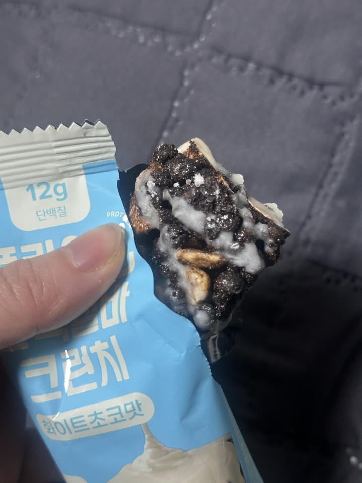 플라이밀 단백질바 크런치 화이트초코맛 이미지 3