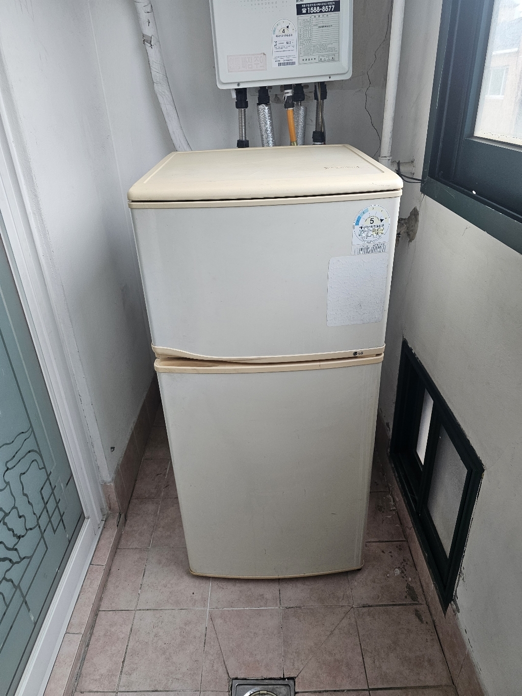 위니아 일반형 냉장고 205리터 RBA120SS1MT9냉장 냉동 분리형 이미지 2