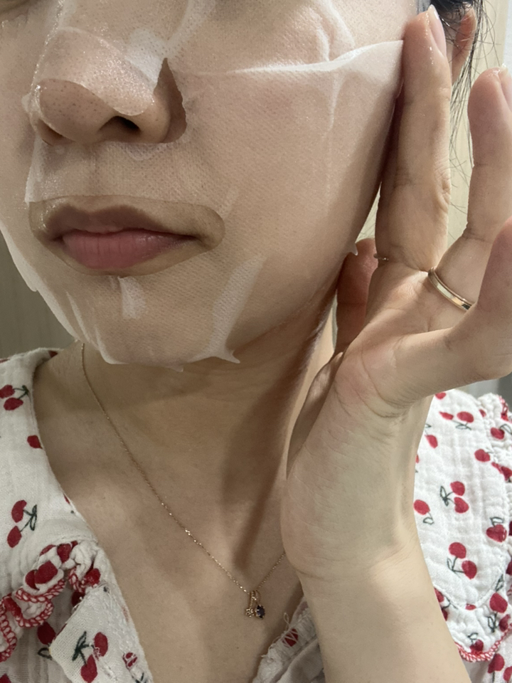 지이세븐) 윤광광채 마스크팩 (미백 주름개선 이중 기능성) 25ml 이미지 3