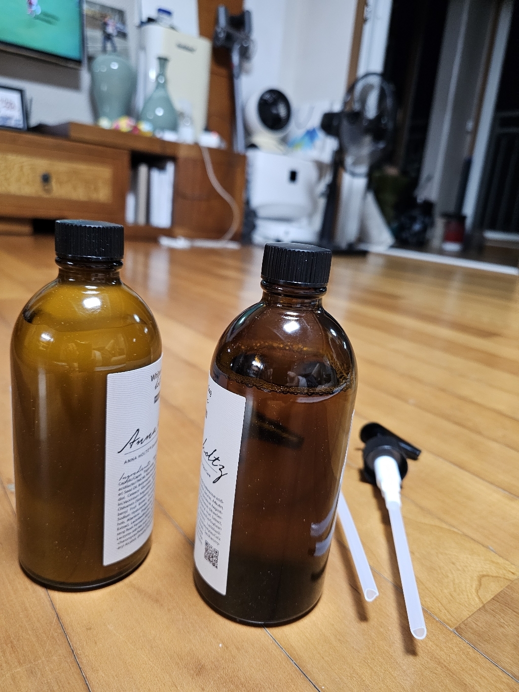 안나홀츠 화이트닝 스킨 300ml + 로션 300ml 세트 이미지 2