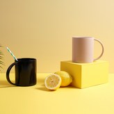 可可黑、粉粉色