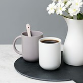 牛奶白 + 煙灰色